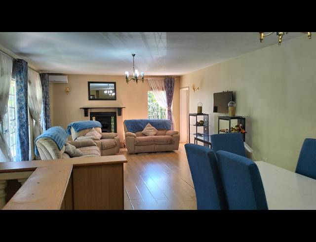 4 BEDROOM HOUSE FOR SALE IN BLACKRIDGE
